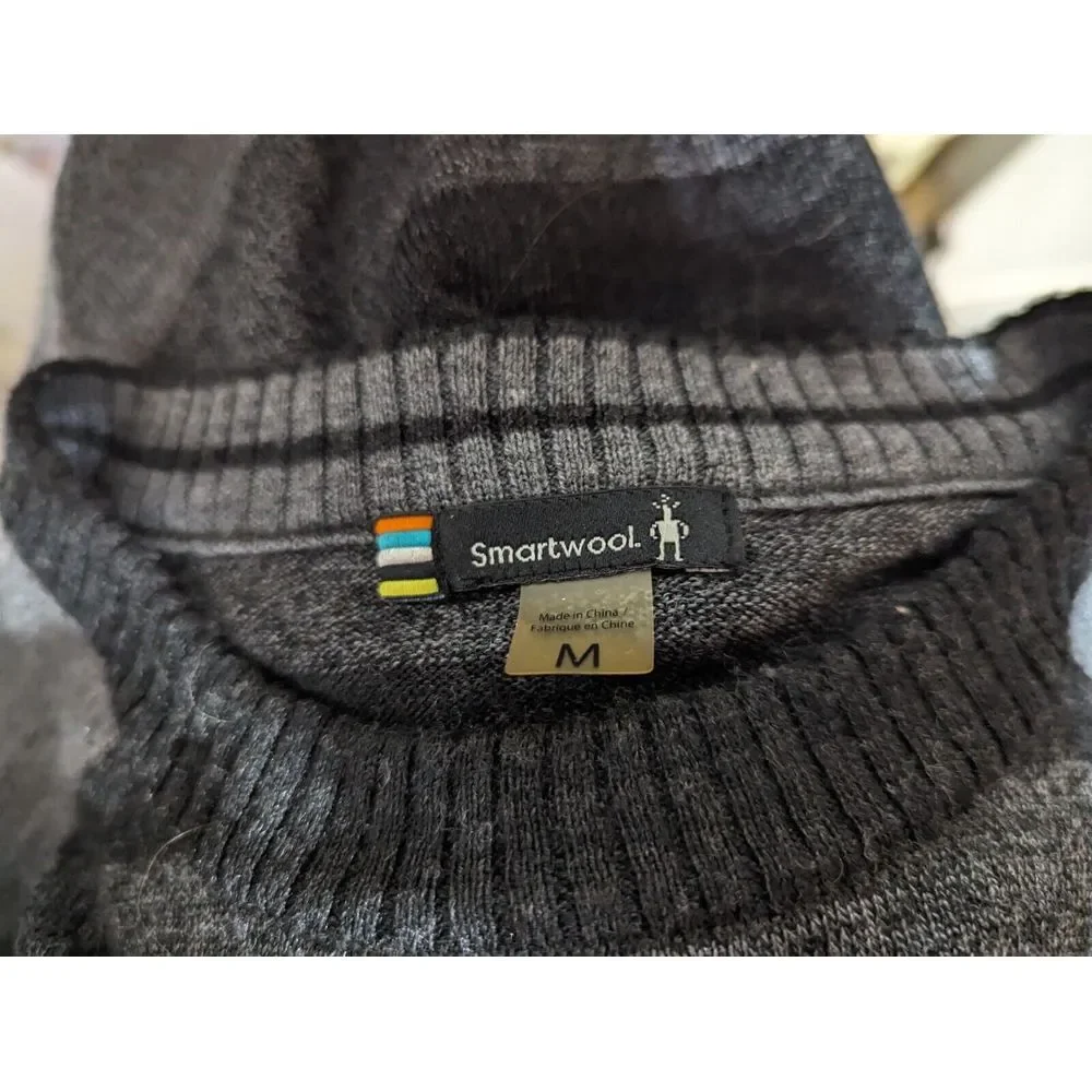 Smartwool Men's Wool Blend Black Gray Striped Crewneck Sweater, Medium EXCELLENT